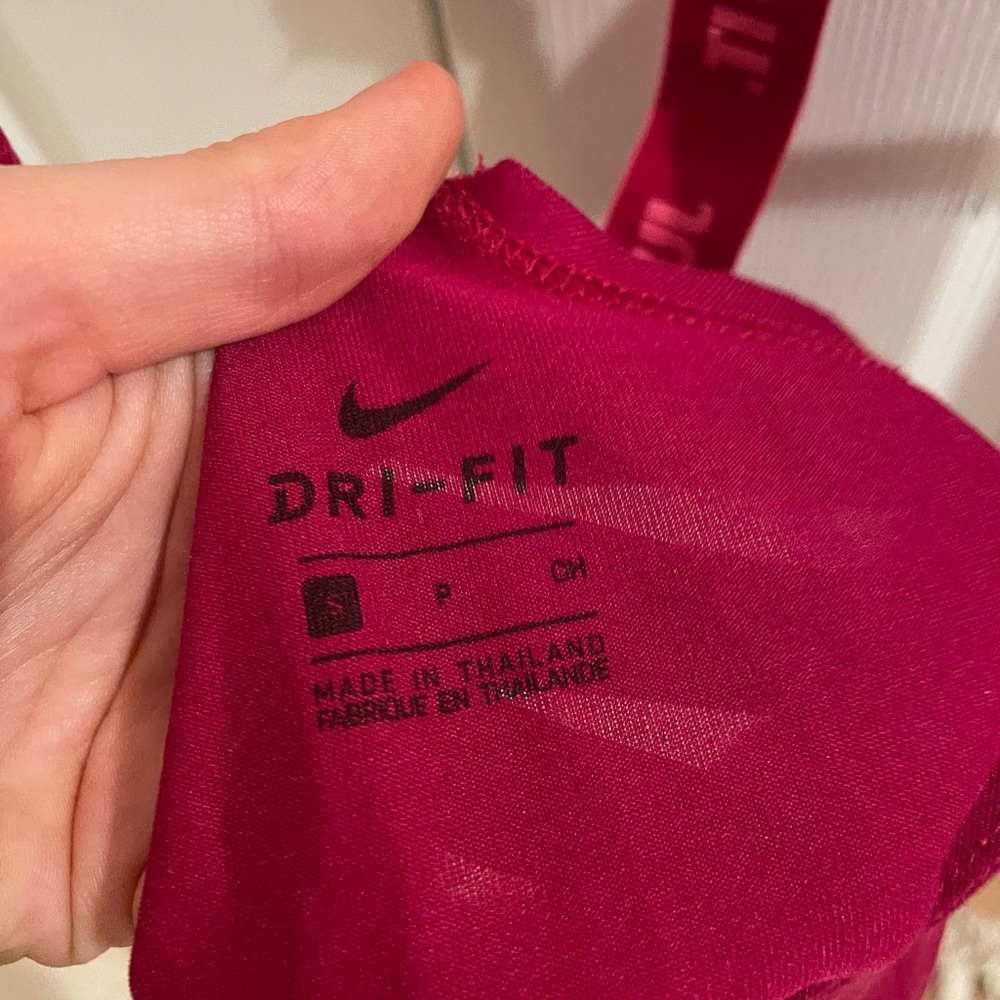 Nike Tank Top - Picture 4 of 4